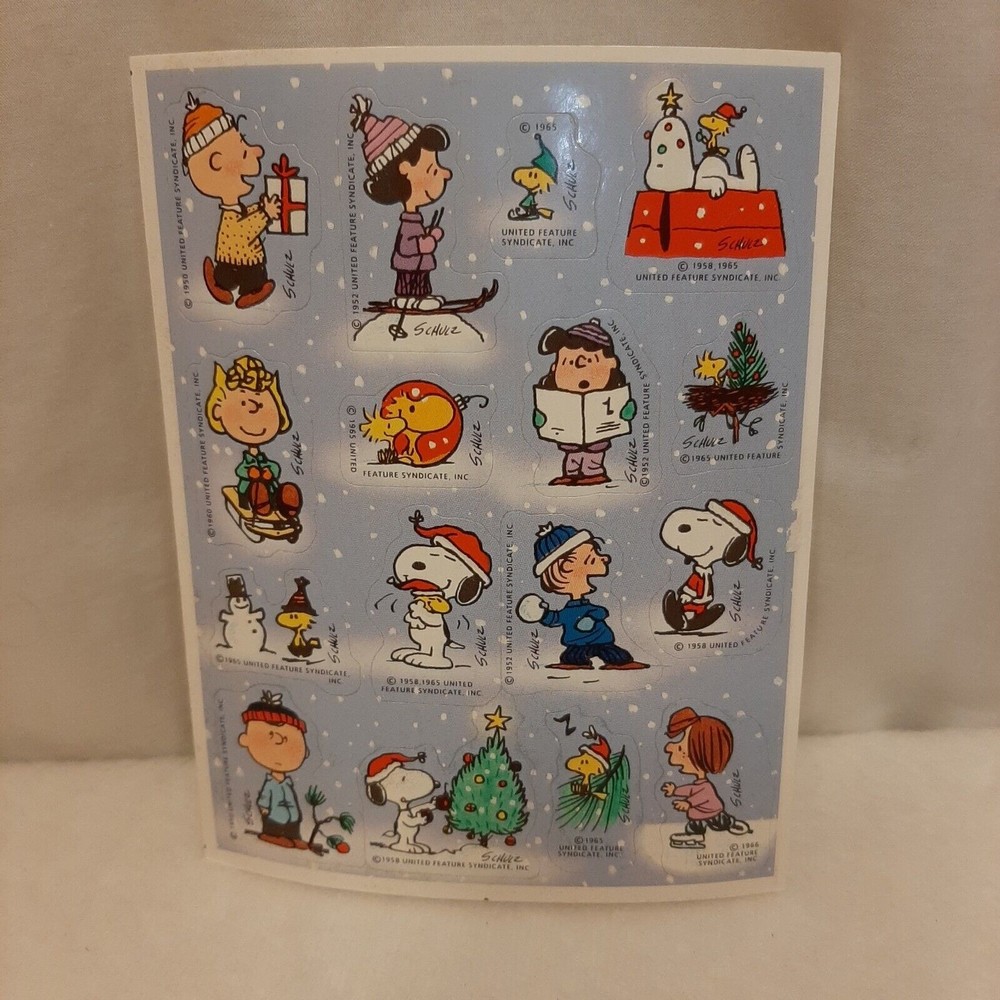 Vintage United Feature Syndicate Snoopy Peanuts Charlie Brown 16 Stickers READ